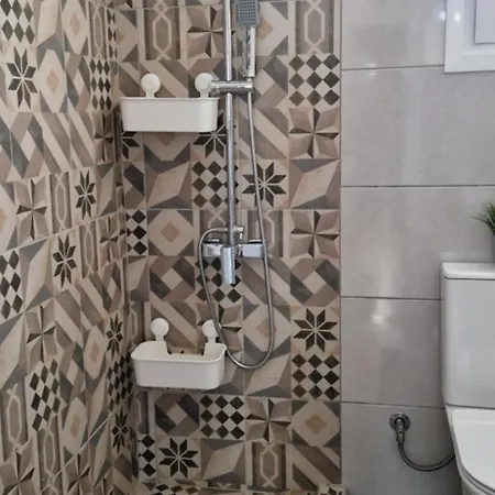 Memro Acupádesz